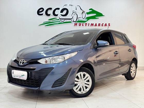 TOYOTA YARIS 1.3 16V FLEX XL LIVE MULTIDRIVE TOYOTA YARIS 1.3 16V FLEX XL LIVE MULTIDRIVE